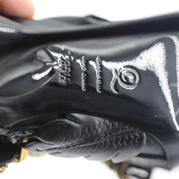 Alexander McQueen Boots heels - Picture 8 of 9